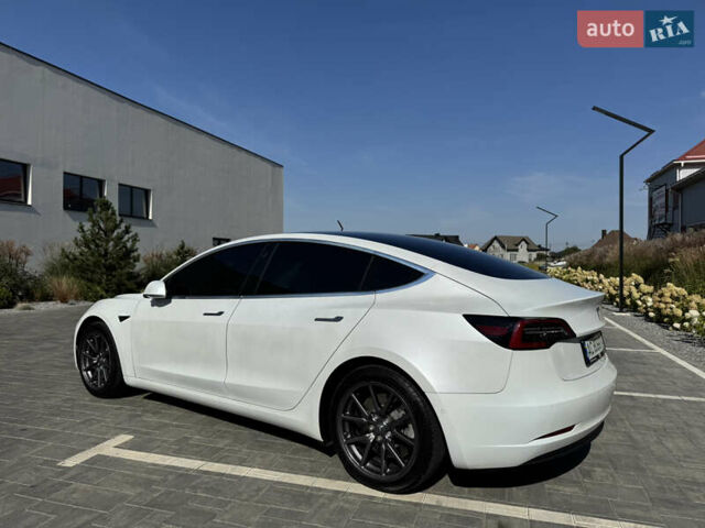 Білий Тесла Модель 3, об'ємом двигуна 0 л та пробігом 107 тис. км за 14900 $, фото 5 на Automoto.ua