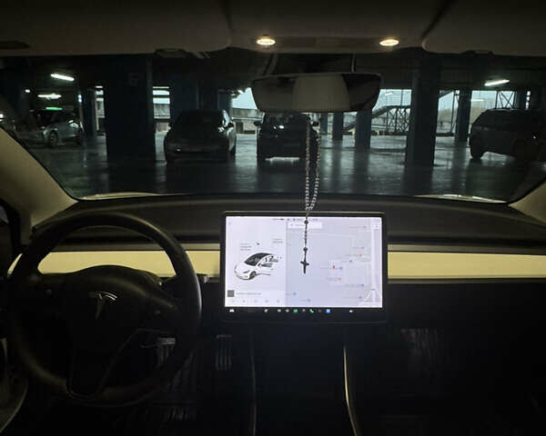 Белый Тесла Модель 3, объемом двигателя 0 л и пробегом 120 тыс. км за 19900 $, фото 12 на Automoto.ua