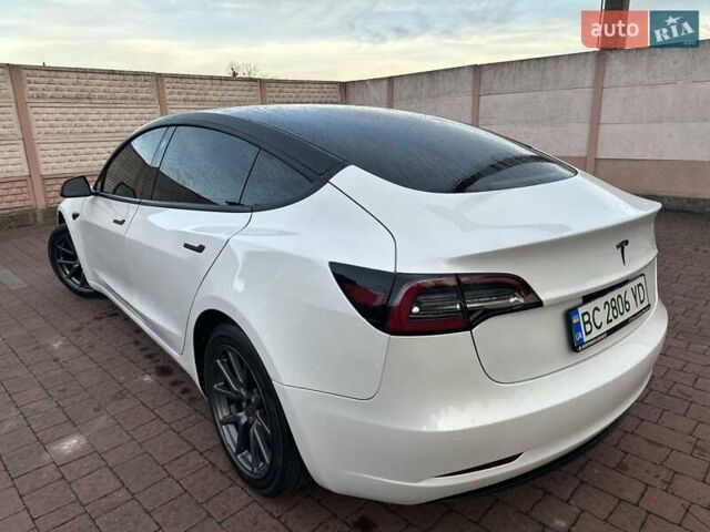 Белый Тесла Модель 3, объемом двигателя 0 л и пробегом 206 тыс. км за 16900 $, фото 7 на Automoto.ua