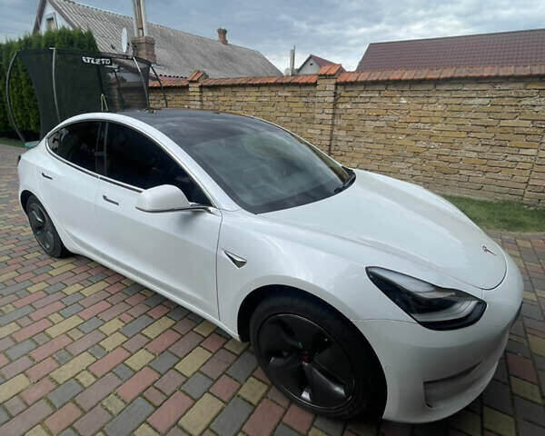 Белый Тесла Модель 3, объемом двигателя 0 л и пробегом 185 тыс. км за 15900 $, фото 5 на Automoto.ua