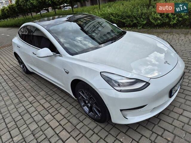Білий Тесла Модель 3, об'ємом двигуна 0 л та пробігом 81 тис. км за 14550 $, фото 29 на Automoto.ua