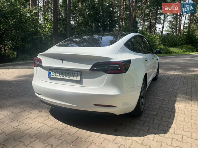 Белый Тесла Модель 3, объемом двигателя 0 л и пробегом 82 тыс. км за 26000 $, фото 6 на Automoto.ua