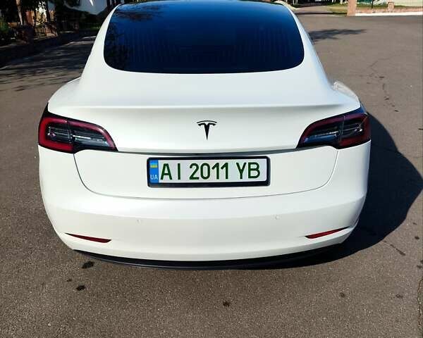 Белый Тесла Модель 3, объемом двигателя 0 л и пробегом 252 тыс. км за 15500 $, фото 5 на Automoto.ua