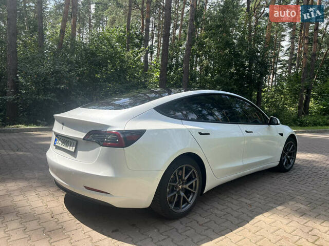 Белый Тесла Модель 3, объемом двигателя 0 л и пробегом 82 тыс. км за 26000 $, фото 7 на Automoto.ua