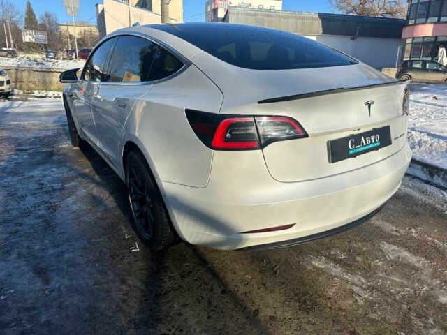 Белый Тесла Модель 3, объемом двигателя 0 л и пробегом 105 тыс. км за 18200 $, фото 4 на Automoto.ua
