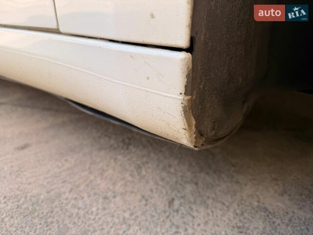 Белый Тесла Модель 3, объемом двигателя 0 л и пробегом 85 тыс. км за 16000 $, фото 16 на Automoto.ua