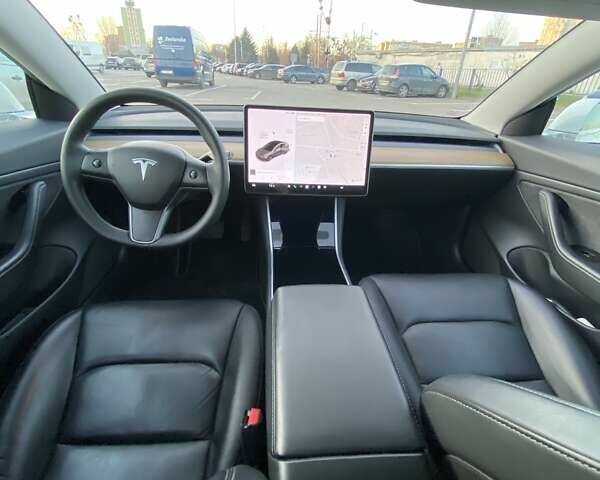 Білий Тесла Модель 3, об'ємом двигуна 0 л та пробігом 103 тис. км за 18500 $, фото 13 на Automoto.ua