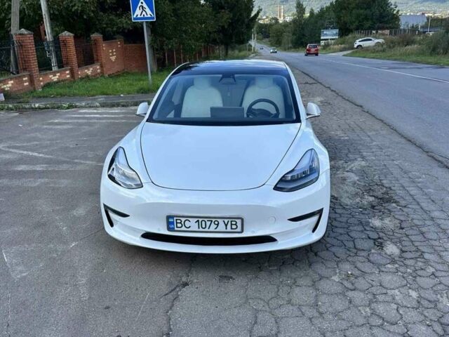 Білий Тесла Модель 3, об'ємом двигуна 0 л та пробігом 117 тис. км за 19900 $, фото 4 на Automoto.ua