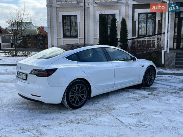 Белый Тесла Модель 3, объемом двигателя 0 л и пробегом 63 тыс. км за 19500 $, фото 42 на Automoto.ua