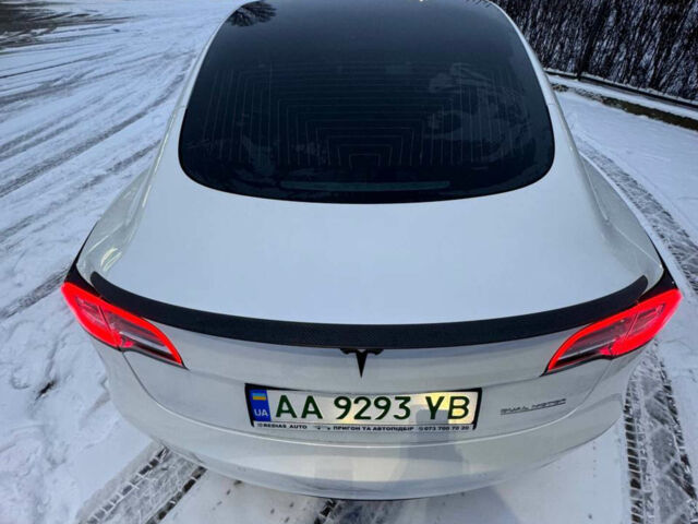 Білий Тесла Модель 3, об'ємом двигуна 0 л та пробігом 55 тис. км за 33600 $, фото 19 на Automoto.ua