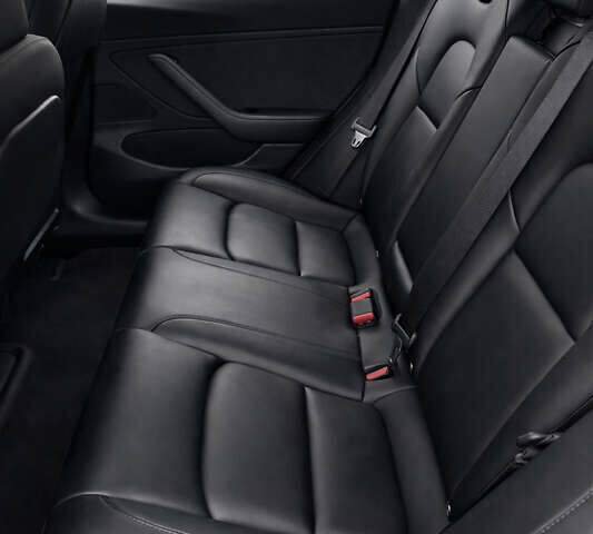 Белый Тесла Модель 3, объемом двигателя 0 л и пробегом 72 тыс. км за 20000 $, фото 7 на Automoto.ua