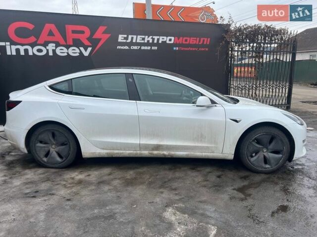 Білий Тесла Модель 3, об'ємом двигуна 0 л та пробігом 73 тис. км за 18200 $, фото 3 на Automoto.ua