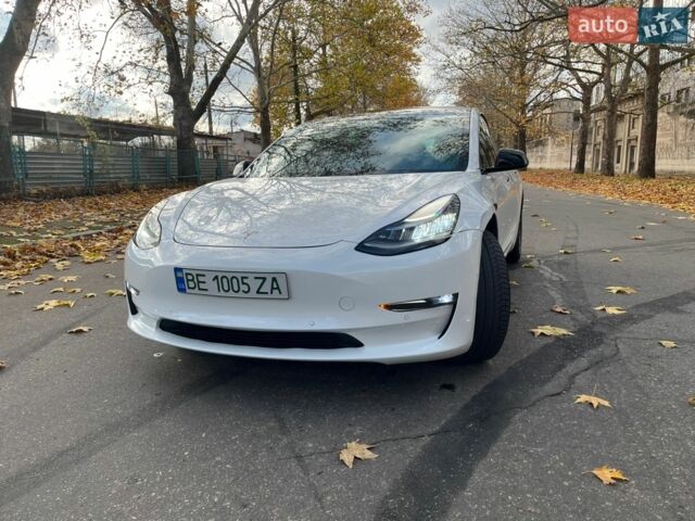 Білий Тесла Модель 3, об'ємом двигуна 0 л та пробігом 210 тис. км за 15990 $, фото 1 на Automoto.ua