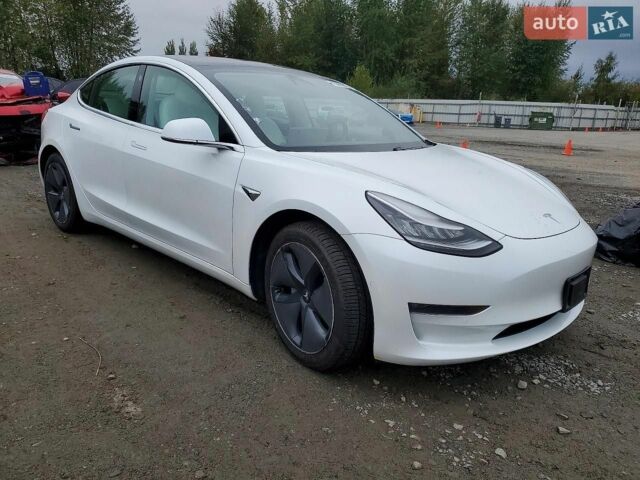 Белый Тесла Модель 3, объемом двигателя 0 л и пробегом 72 тыс. км за 5500 $, фото 3 на Automoto.ua