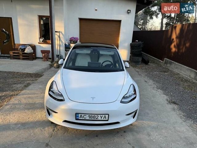 Белый Тесла Модель 3, объемом двигателя 0 л и пробегом 54 тыс. км за 21700 $, фото 19 на Automoto.ua