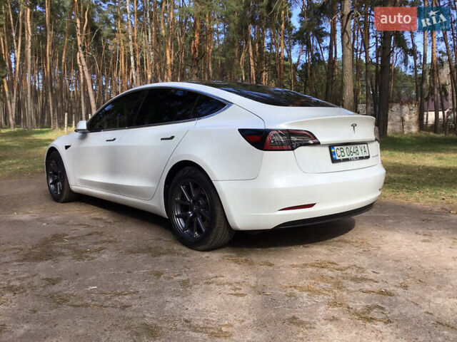 Белый Тесла Модель 3, объемом двигателя 0 л и пробегом 70 тыс. км за 20300 $, фото 6 на Automoto.ua
