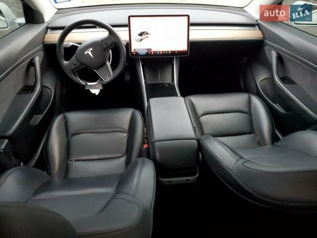 Тесла Модель 3 2020 у Львові на Automoto.ua Білий Тесла Модель 3, об'ємом двигуна 0 л та пробігом 107 тис. км за 3000 $, фото 7 на Automoto.ua