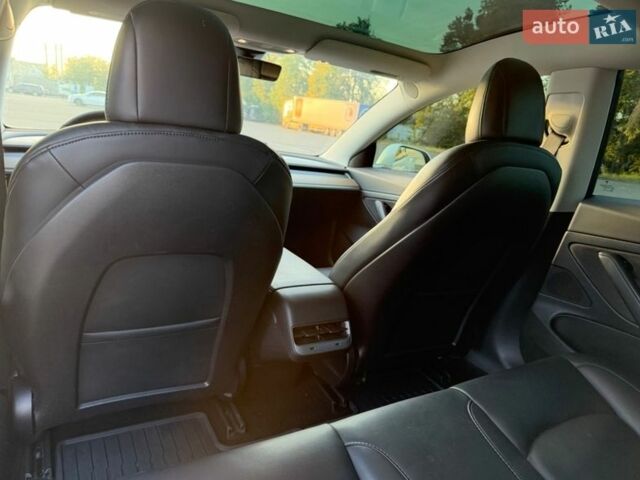 Белый Тесла Модель 3, объемом двигателя 0 л и пробегом 223 тыс. км за 12200 $, фото 10 на Automoto.ua