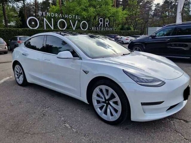 Белый Тесла Модель 3, объемом двигателя 0 л и пробегом 42 тыс. км за 14600 $, фото 7 на Automoto.ua