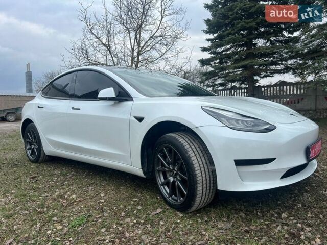 Білий Тесла Модель 3, об'ємом двигуна 0 л та пробігом 86 тис. км за 15800 $, фото 11 на Automoto.ua