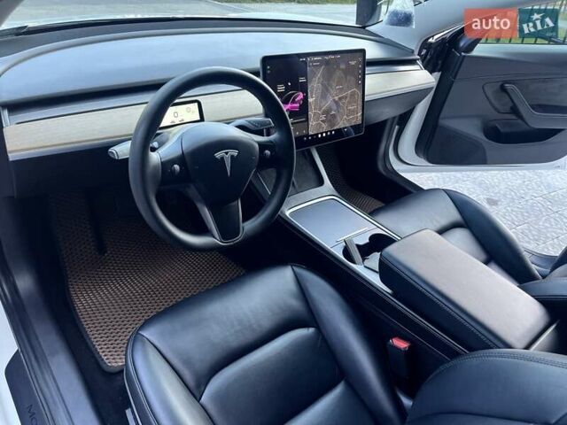 Білий Тесла Модель 3, об'ємом двигуна 0 л та пробігом 140 тис. км за 20700 $, фото 47 на Automoto.ua