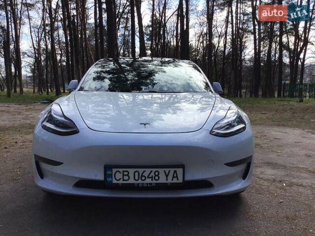 Белый Тесла Модель 3, объемом двигателя 0 л и пробегом 70 тыс. км за 20300 $, фото 1 на Automoto.ua