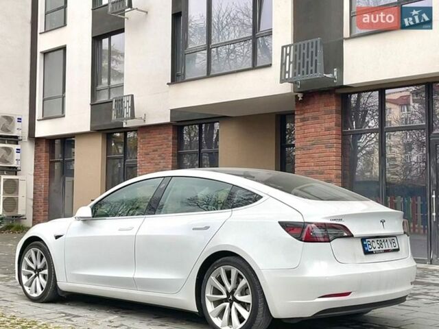 Білий Тесла Модель 3, об'ємом двигуна 0 л та пробігом 88 тис. км за 11500 $, фото 4 на Automoto.ua