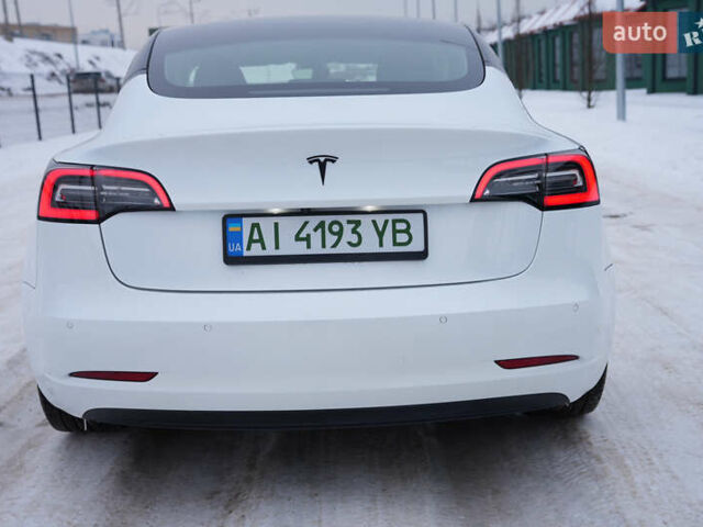 Білий Тесла Модель 3, об'ємом двигуна 0 л та пробігом 90 тис. км за 16999 $, фото 8 на Automoto.ua