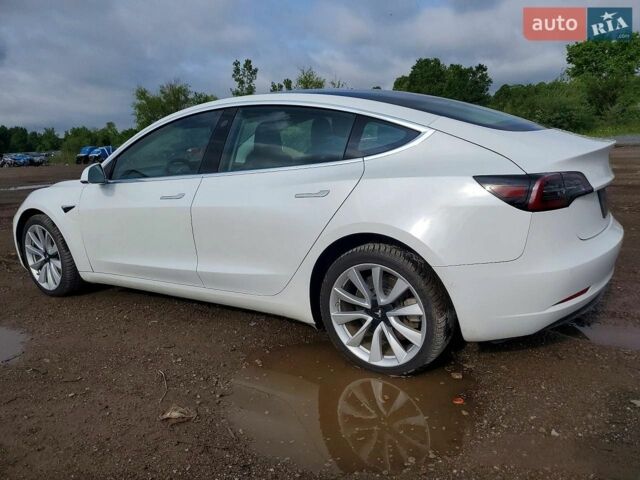Білий Тесла Модель 3, об'ємом двигуна 0 л та пробігом 129 тис. км за 6200 $, фото 3 на Automoto.ua