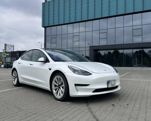 Білий Тесла Модель 3, об'ємом двигуна 0 л та пробігом 108 тис. км за 22000 $, фото 22 на Automoto.ua