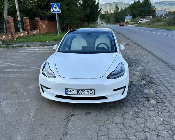 Білий Тесла Модель 3, об'ємом двигуна 0 л та пробігом 117 тис. км за 19900 $, фото 4 на Automoto.ua