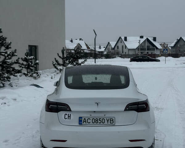 Білий Тесла Модель 3, об'ємом двигуна 0 л та пробігом 147 тис. км за 15750 $, фото 3 на Automoto.ua