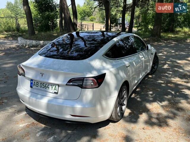 Белый Тесла Модель 3, объемом двигателя 0 л и пробегом 79 тыс. км за 19800 $, фото 3 на Automoto.ua