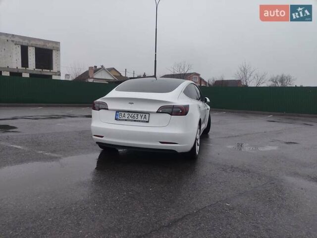 Білий Тесла Модель 3, об'ємом двигуна 0 л та пробігом 108 тис. км за 17000 $, фото 7 на Automoto.ua