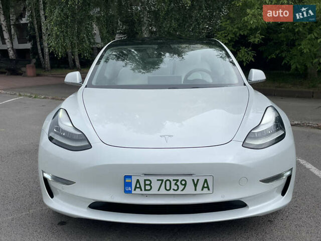 Белый Тесла Модель 3, объемом двигателя 0 л и пробегом 140 тыс. км за 18500 $, фото 2 на Automoto.ua