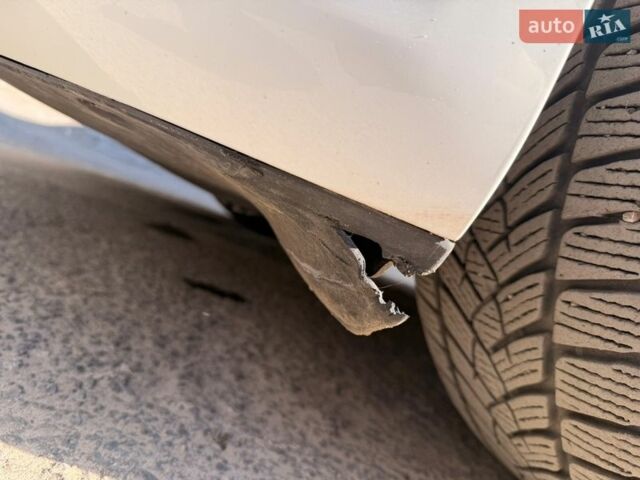 Белый Тесла Модель 3, объемом двигателя 0 л и пробегом 85 тыс. км за 16000 $, фото 13 на Automoto.ua