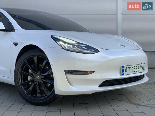 Тесла Модель 3 2020 у Івано-Франківську на Automoto.ua Білий Тесла Модель 3, об'ємом двигуна 0 л та пробігом 145 тис. км за 14850 $, фото 14 на Automoto.ua