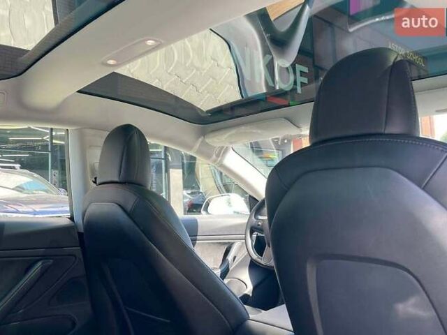Белый Тесла Модель 3, объемом двигателя 0 л и пробегом 98 тыс. км за 21300 $, фото 14 на Automoto.ua
