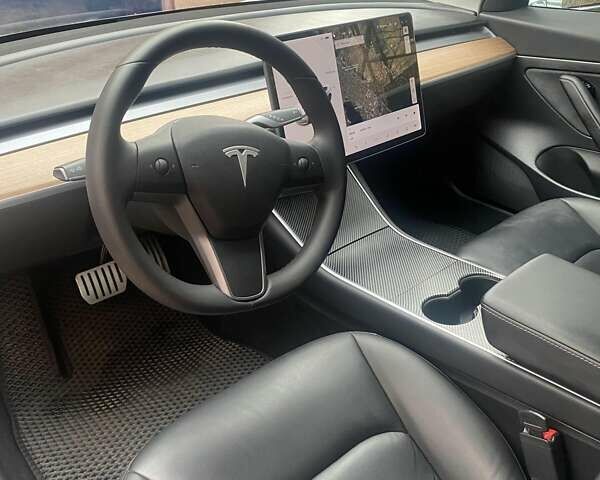 Белый Тесла Модель 3, объемом двигателя 0 л и пробегом 60 тыс. км за 16999 $, фото 12 на Automoto.ua