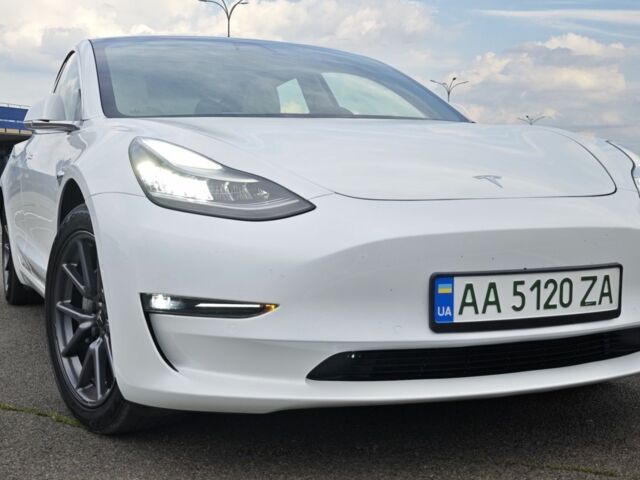 Білий Тесла Модель 3, об'ємом двигуна 0 л та пробігом 130 тис. км за 21269 $, фото 1 на Automoto.ua