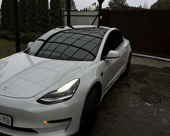 Белый Тесла Модель 3, объемом двигателя 0 л и пробегом 120 тыс. км за 16500 $, фото 5 на Automoto.ua