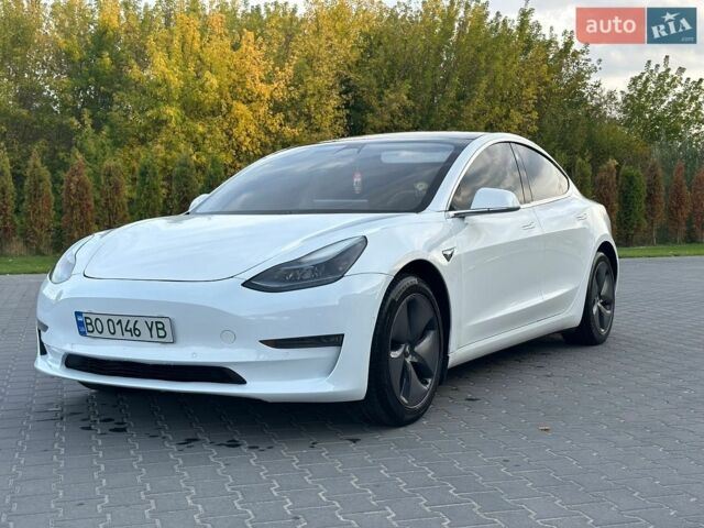 Белый Тесла Модель 3, объемом двигателя 0 л и пробегом 125 тыс. км за 17700 $, фото 2 на Automoto.ua