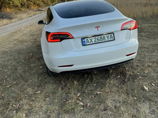Білий Тесла Модель 3, об'ємом двигуна 0 л та пробігом 96 тис. км за 23800 $, фото 5 на Automoto.ua