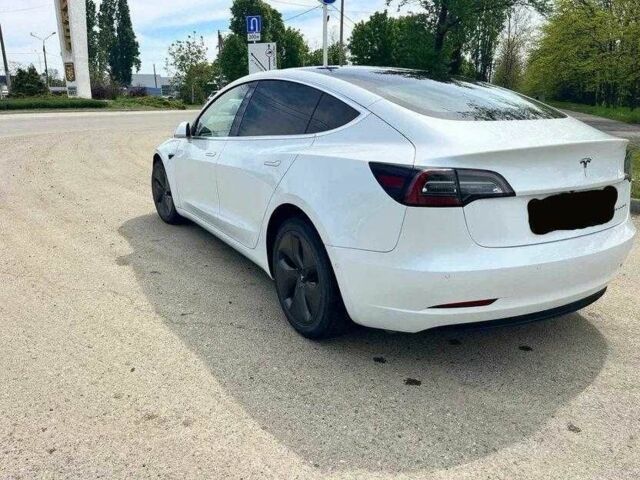 Белый Тесла Модель 3, объемом двигателя 0 л и пробегом 35 тыс. км за 8700 $, фото 4 на Automoto.ua