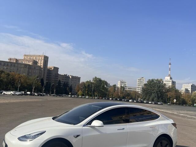 Білий Тесла Модель 3, об'ємом двигуна 0 л та пробігом 83 тис. км за 21000 $, фото 3 на Automoto.ua