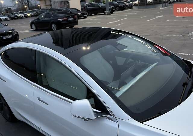 Білий Тесла Модель 3, об'ємом двигуна 0 л та пробігом 160 тис. км за 16000 $, фото 32 на Automoto.ua