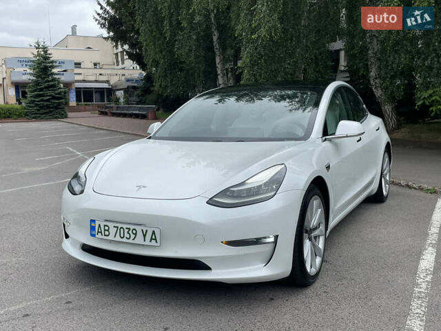 Белый Тесла Модель 3, объемом двигателя 0 л и пробегом 140 тыс. км за 18500 $, фото 1 на Automoto.ua