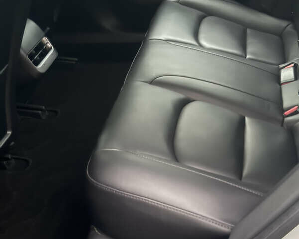 Белый Тесла Модель 3, объемом двигателя 0 л и пробегом 142 тыс. км за 19900 $, фото 6 на Automoto.ua