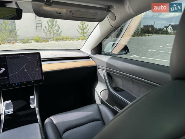 Білий Тесла Модель 3, об'ємом двигуна 0 л та пробігом 107 тис. км за 14900 $, фото 25 на Automoto.ua