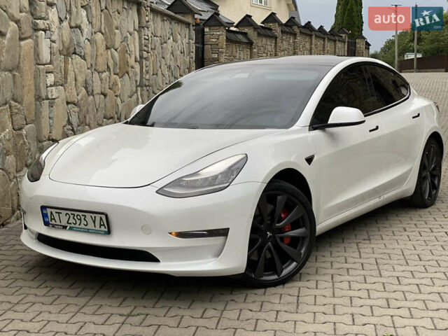 Белый Тесла Модель 3, объемом двигателя 0 л и пробегом 99 тыс. км за 22400 $, фото 2 на Automoto.ua